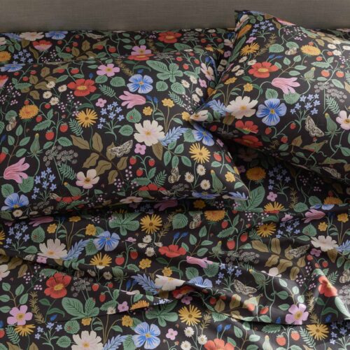 Alternative view of Percale Pillowcases - Strawberry Fields Black
