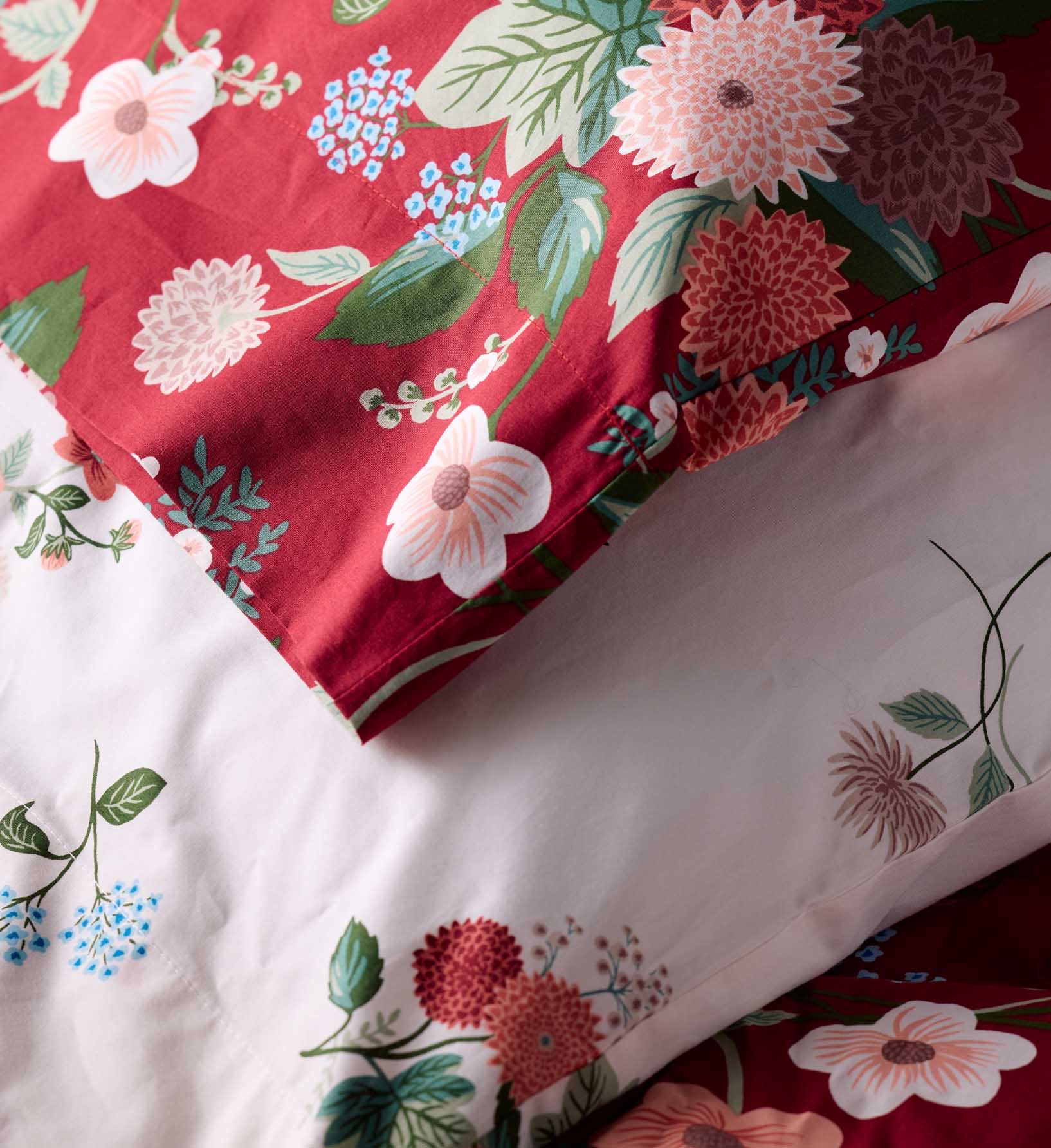 Percale Sheet Set - Dahlia Merlot - Image 3