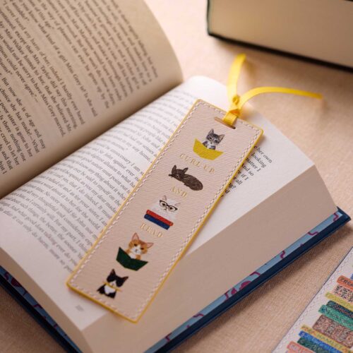 Alternative view of Bookmark - Studious Cats