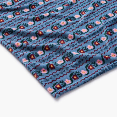 Alternative view of Fleece Blanket - Delphine