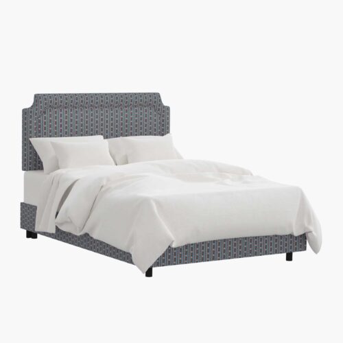 Hampton Bed - Delphine