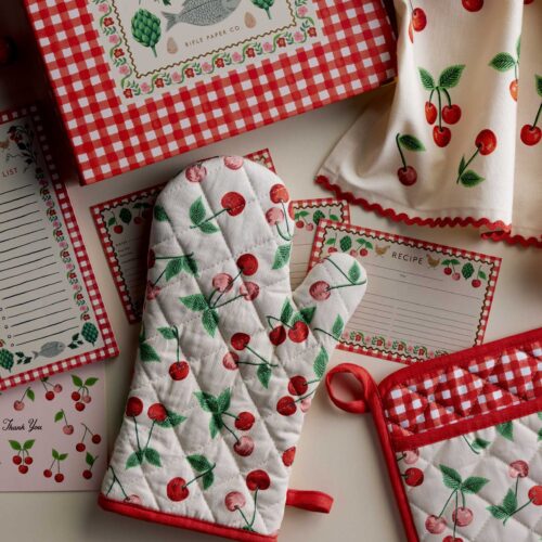 Alternative view of Oven Mitt - Cherries