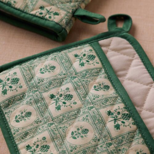 Alternative view of Pot Holder - Artichoke