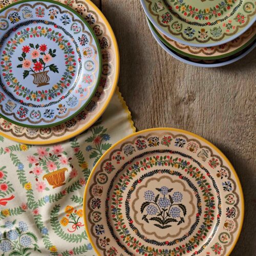 Alternative view of Porcelain Dinner Plate Set - Rosette