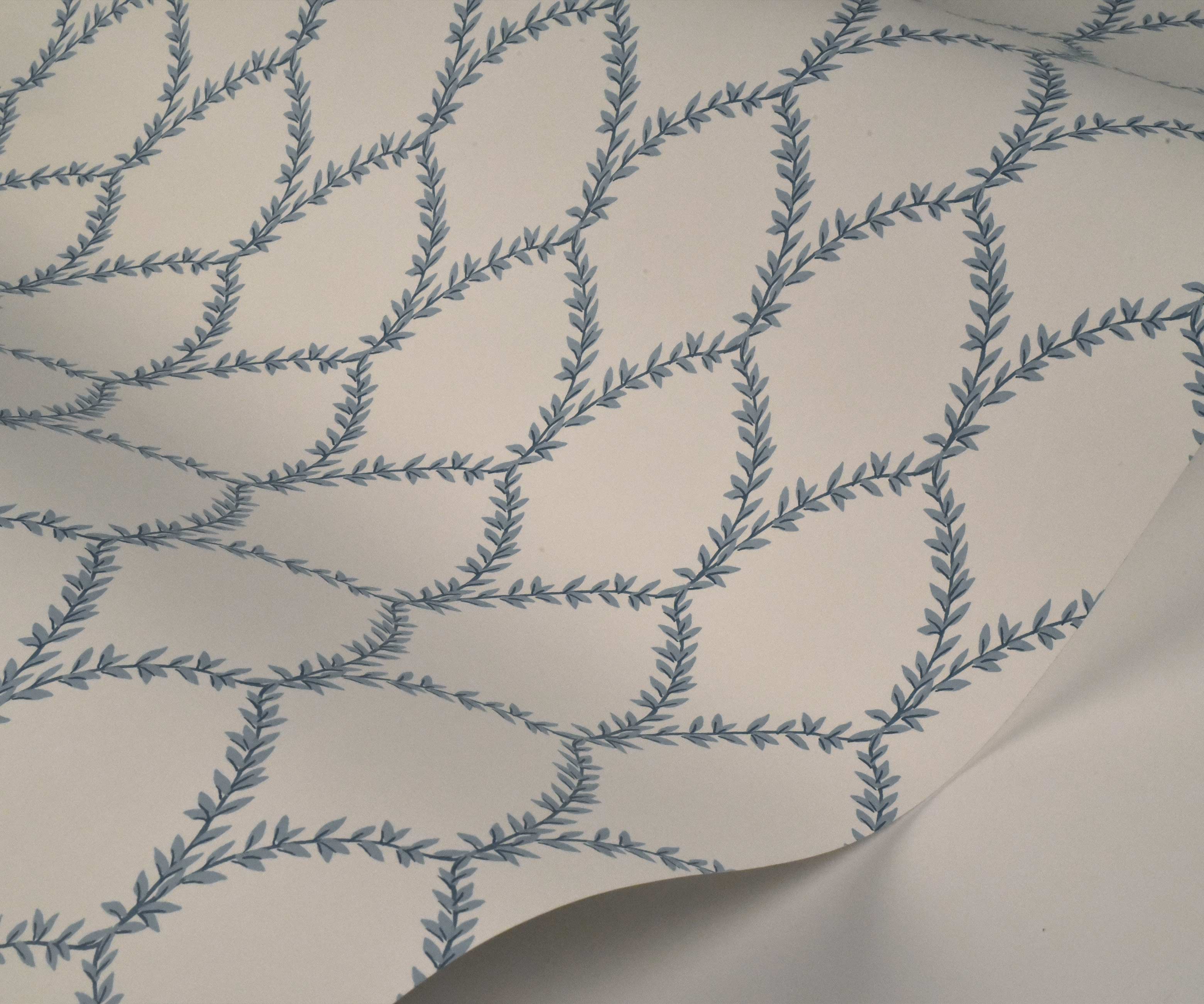 Laurel Wallpaper - Blue & White - Image 3
