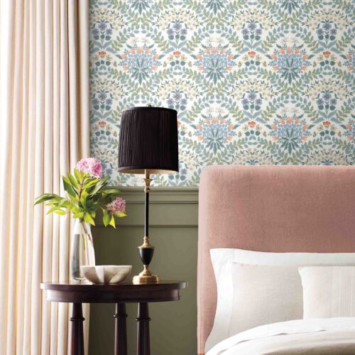 Alternative view of Bramble Wallpaper - White